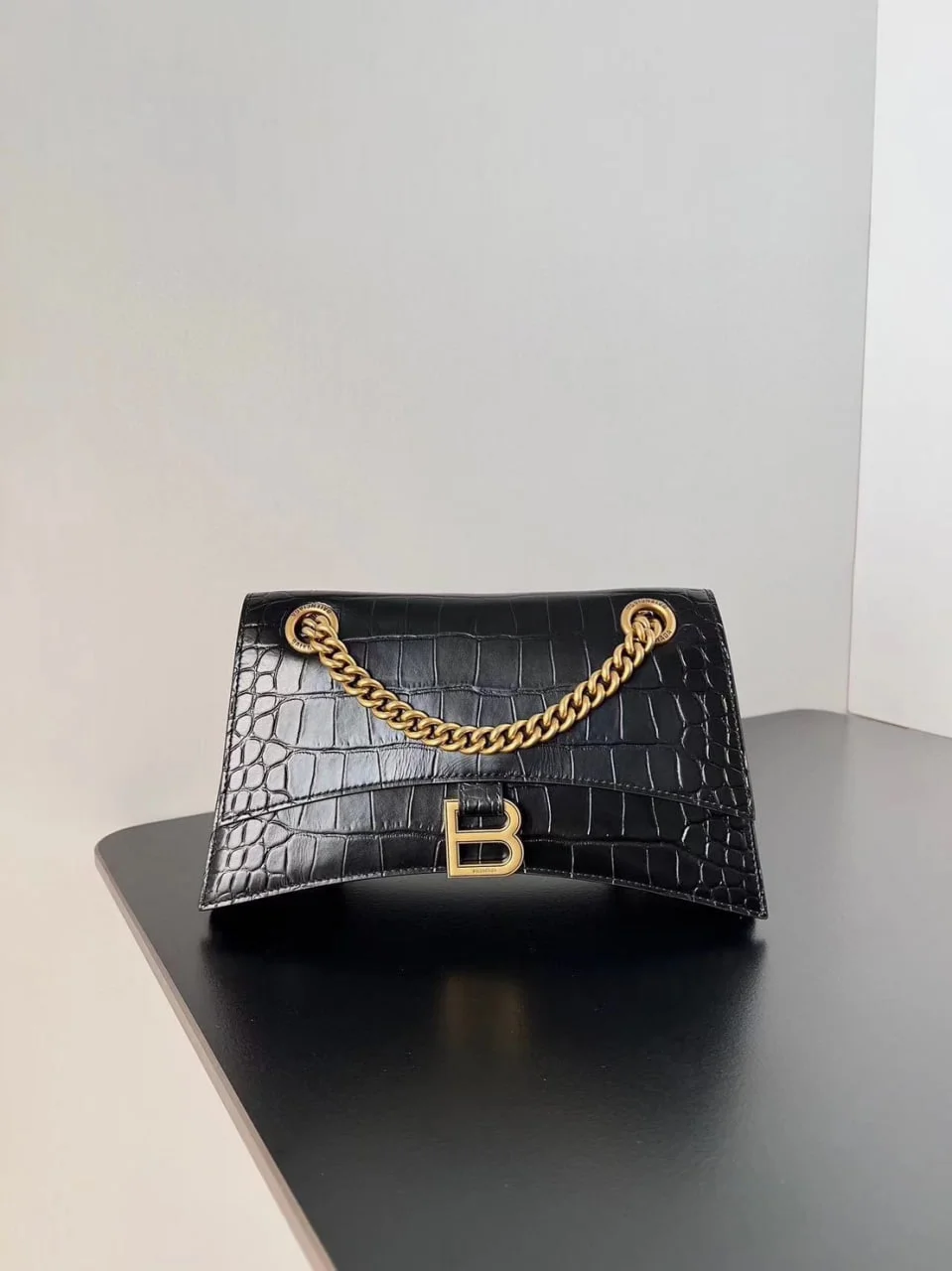 BVLGARI 沙漏鏈條包