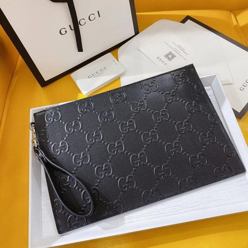 GUCCI新款壓紋雙G手包