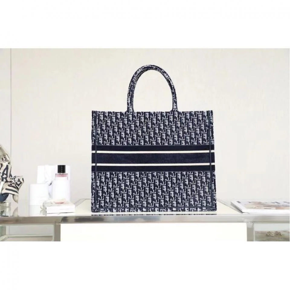 DIOR天鵝絨tote購物袋(大號)