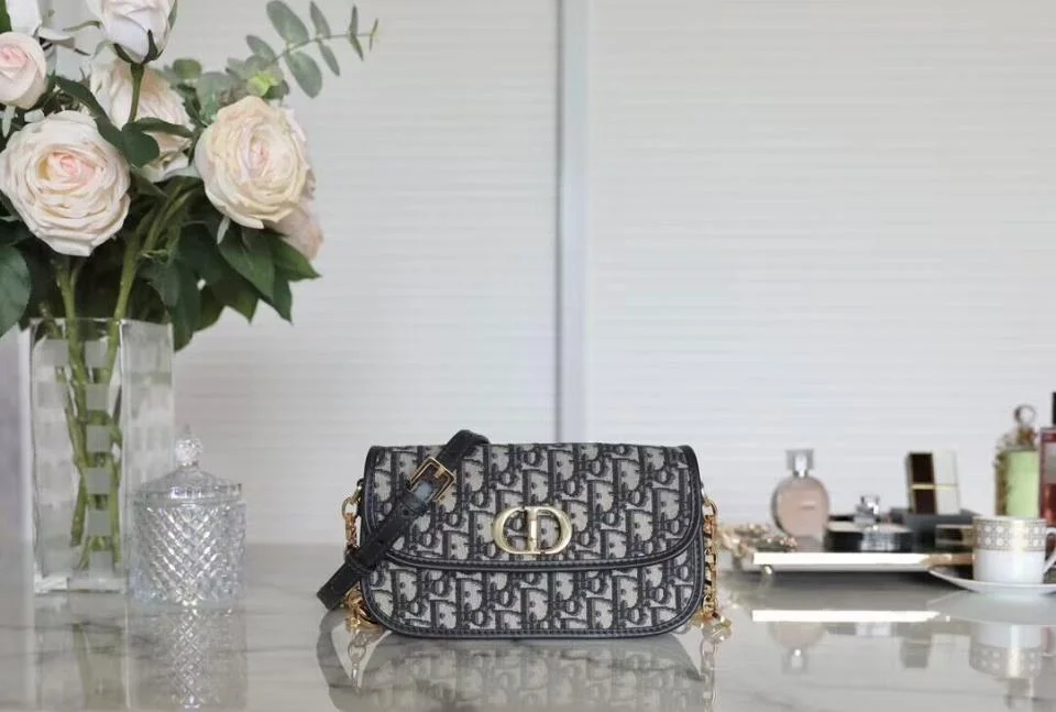 DIOR30 Montaigne Avenue藍色老花鏈條包