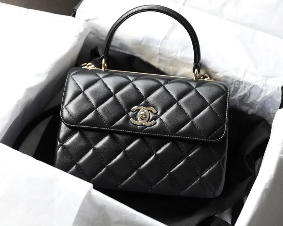 CHANELTrendy CC菱格手提肩背包