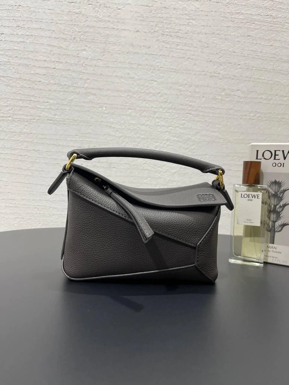 LOEWEpuzzle edge 幾何包(mini 18cm)