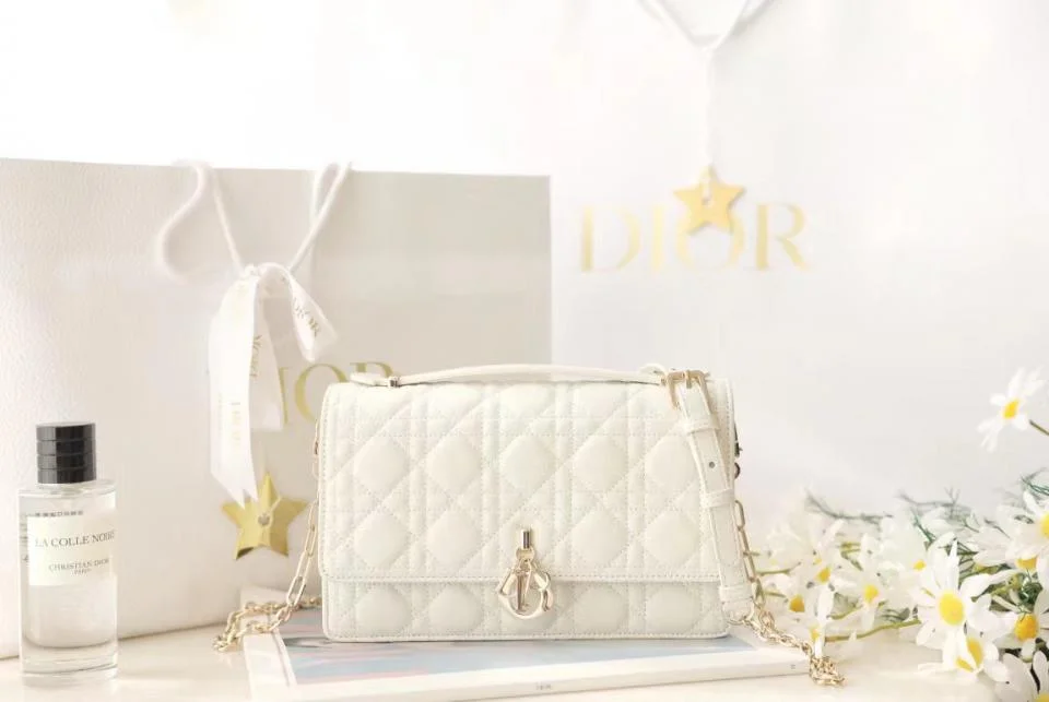 DIOR藤格纹鏈條包