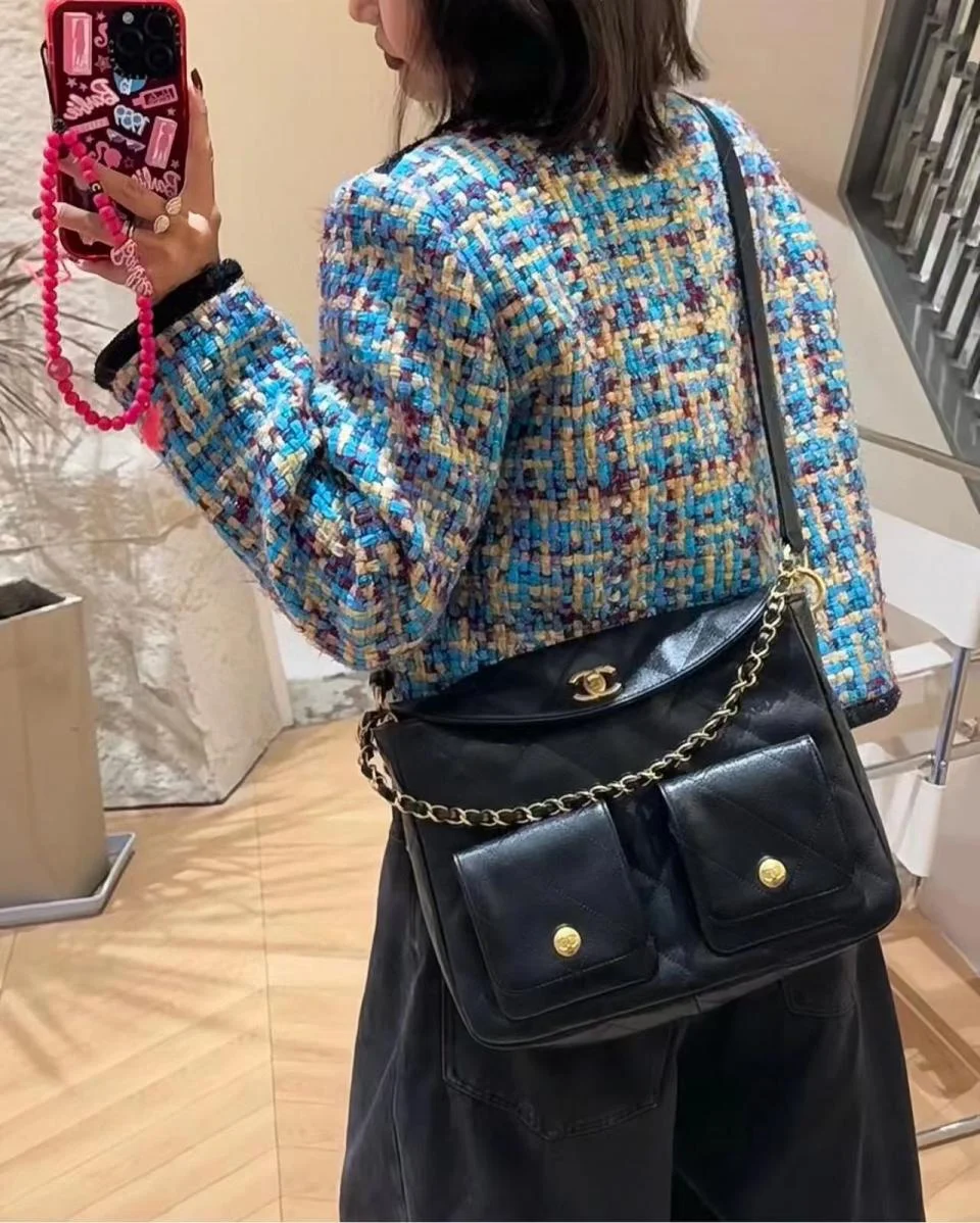 CHANEL24P Hobo郵差包（大號）