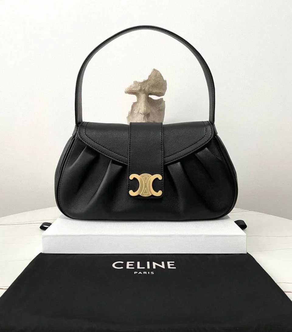 CELINE褶皺凱旋門法棍包