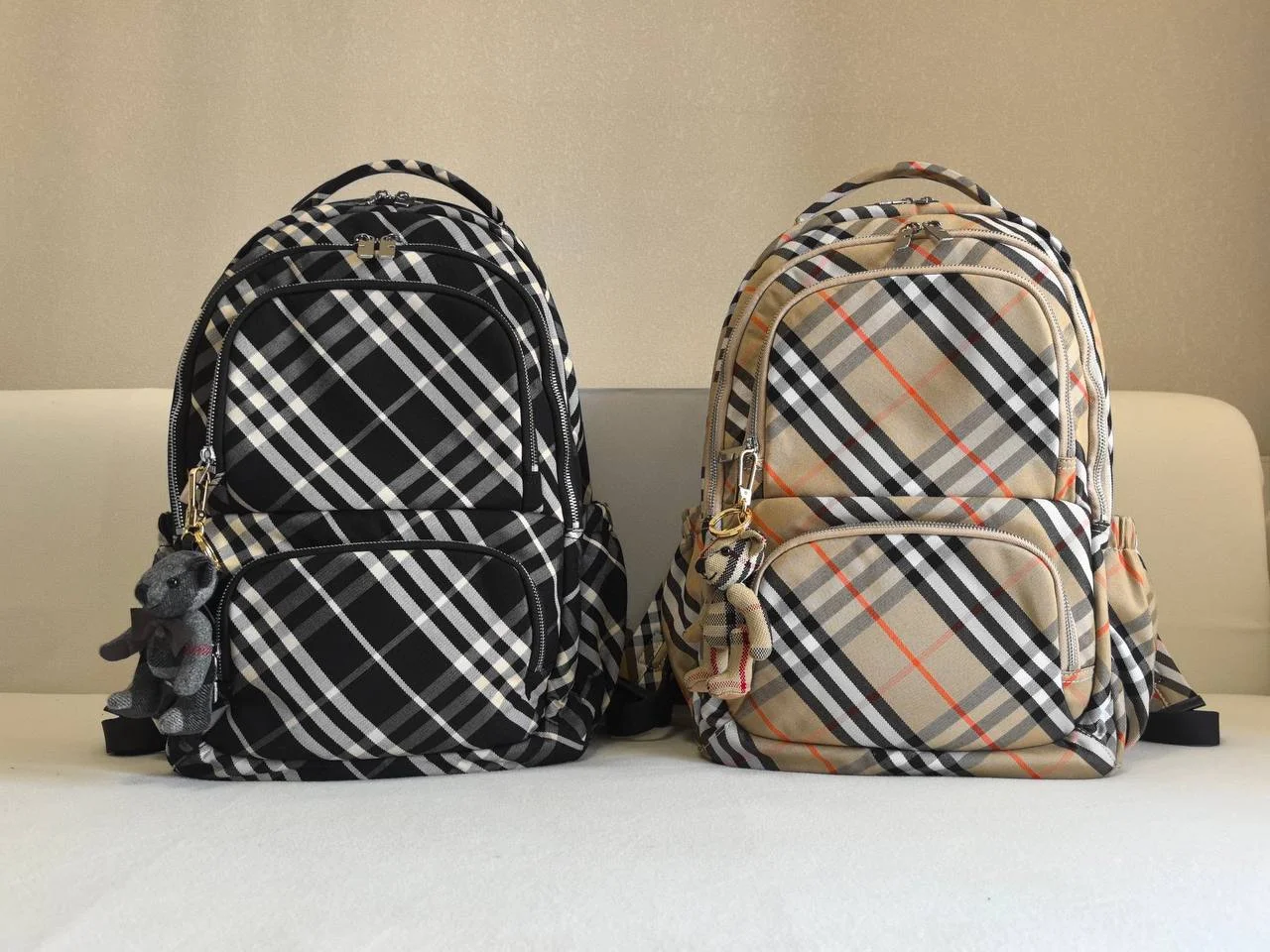 Burberry格紋雙肩包