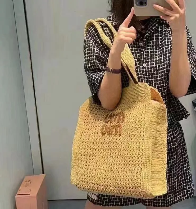 Miu家托特編織包