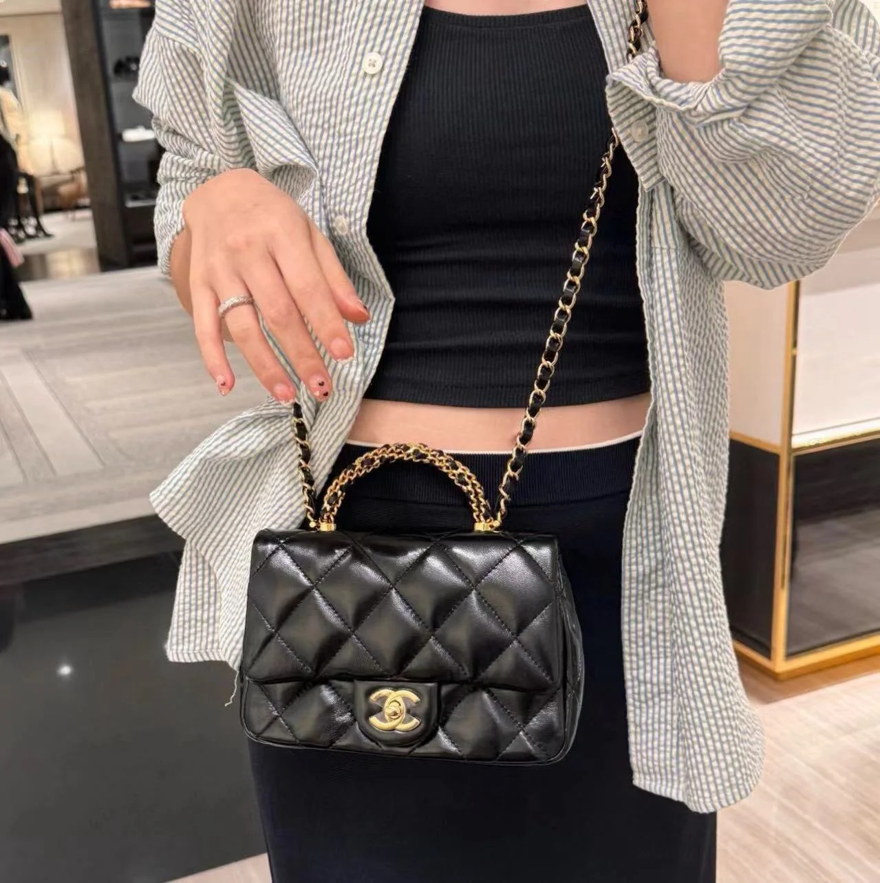CHANEL24b新型粗鏈手柄方胖子包