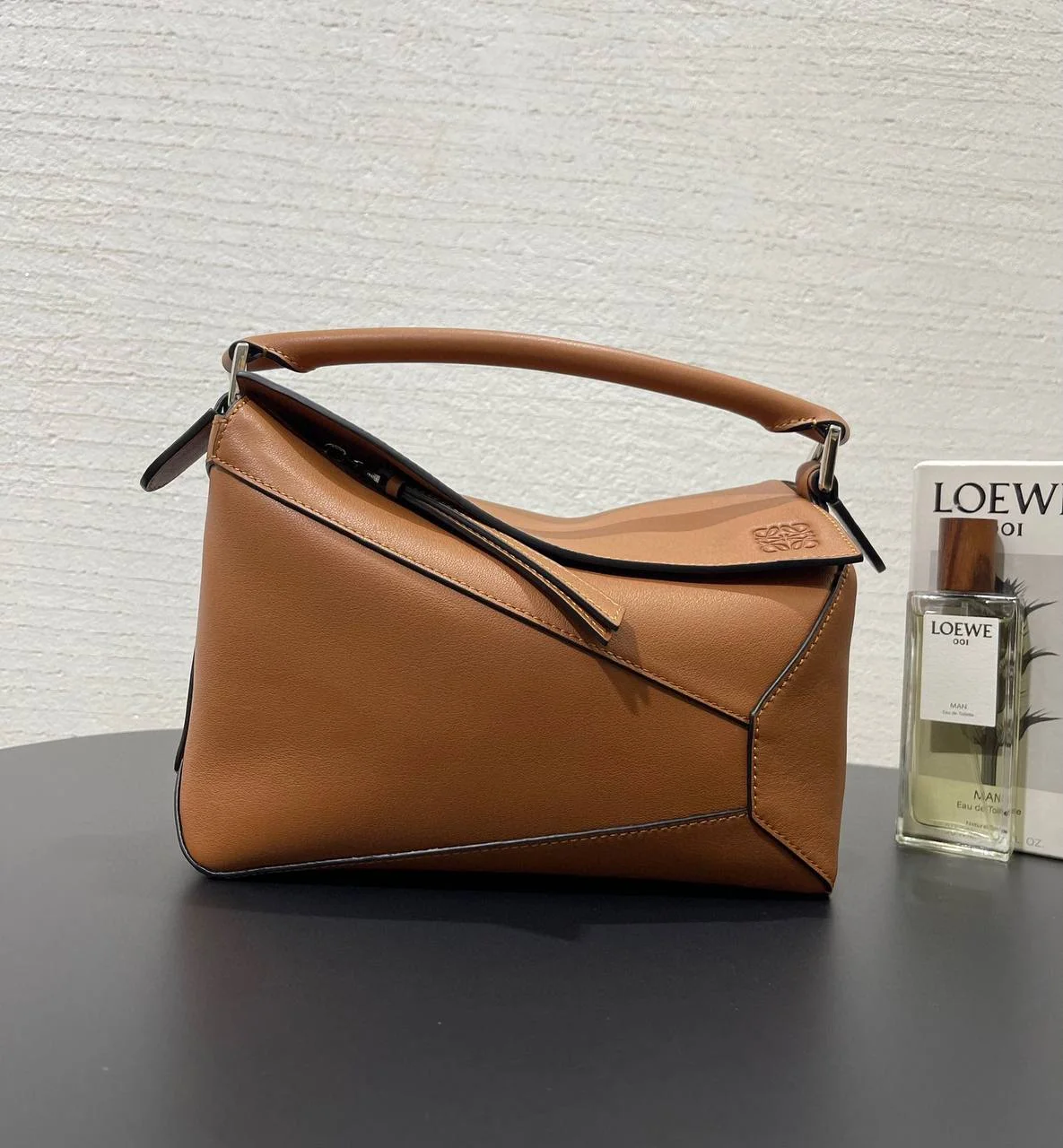 LOEWEpuzzle edge幾何包(小號24cm)