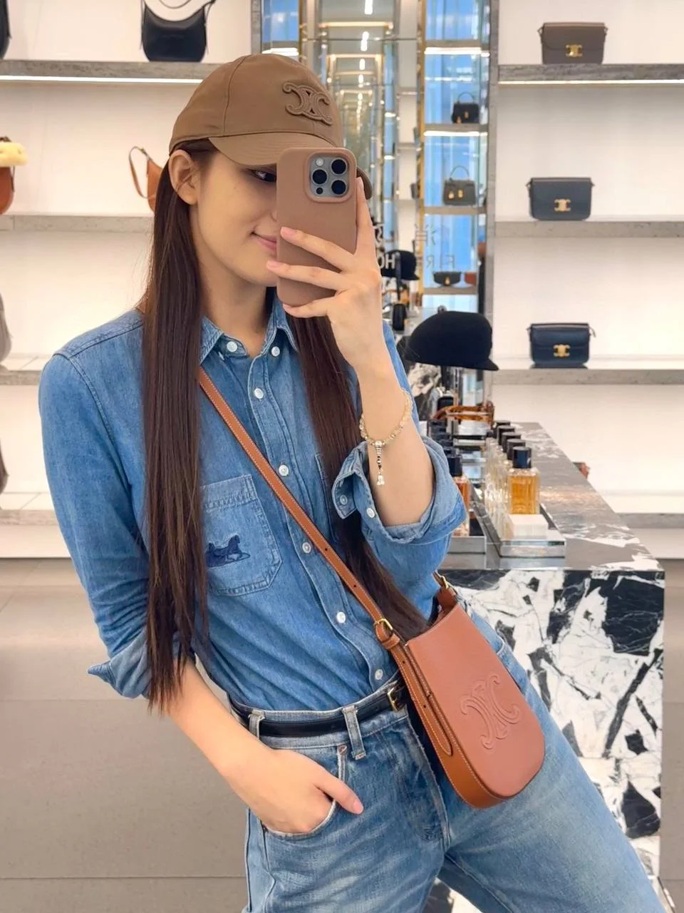 CELINE凱旋門手機包