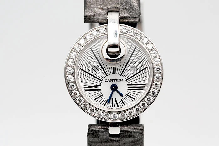Cartier 卡地亞 Captive系列 WG600008 18K白金原鑲鑽石 銀色刻紋羅馬字時標面盤 27mm
