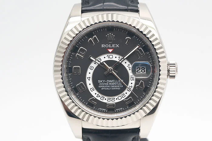 Rolex 勞力士 SKY-Dweller 326139 18K白金製天行者皮帶款 年曆第二地時區顯示 黑色面盤 盒單齊全 42mm